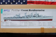 images/productimages/small/Fletcher Class Destroyer Bundesmarine Revell AQUB5710 doos.jpg